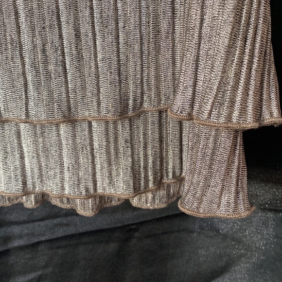 Sleeveless Top Size 12 - Picture 4 of 6